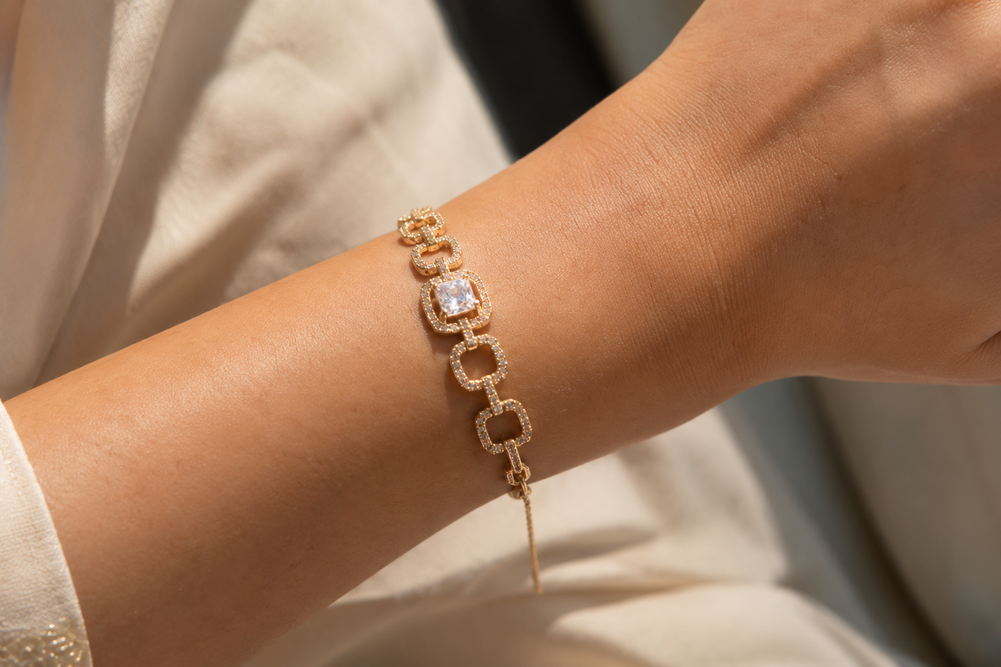 Aurea Élan Crystal Link Bracelet