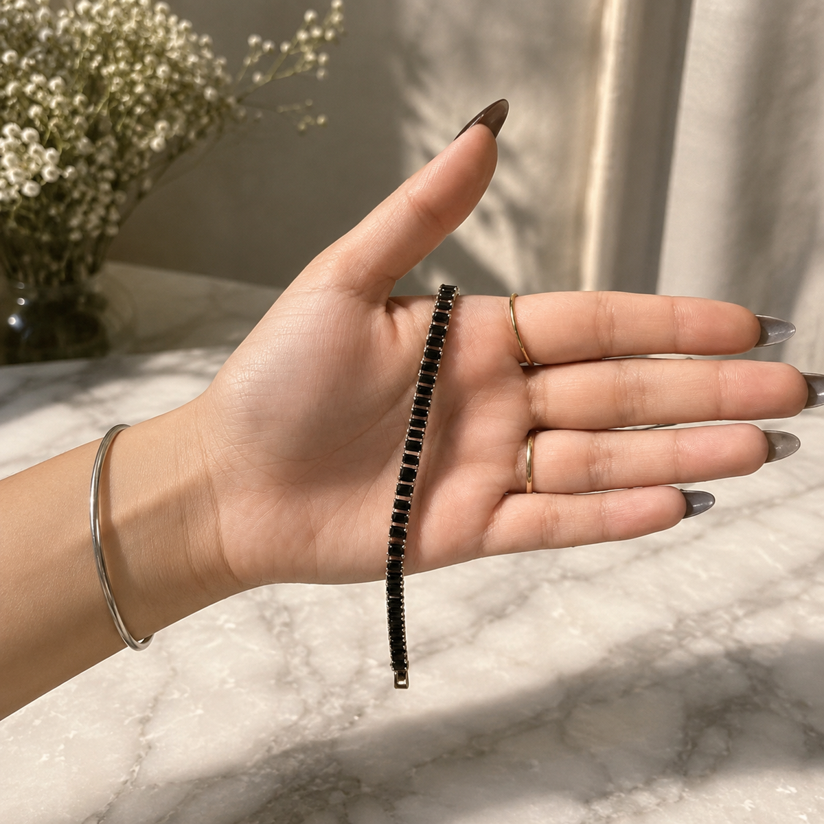 Noir Élan Black Link Bracelet