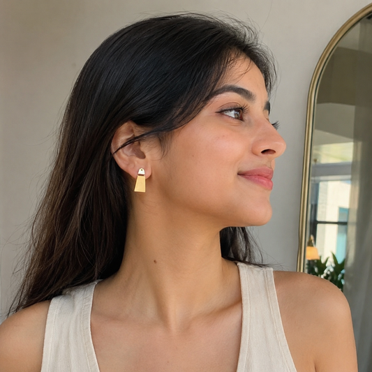 Auréa Sleek Gold Bar Korean Earrings