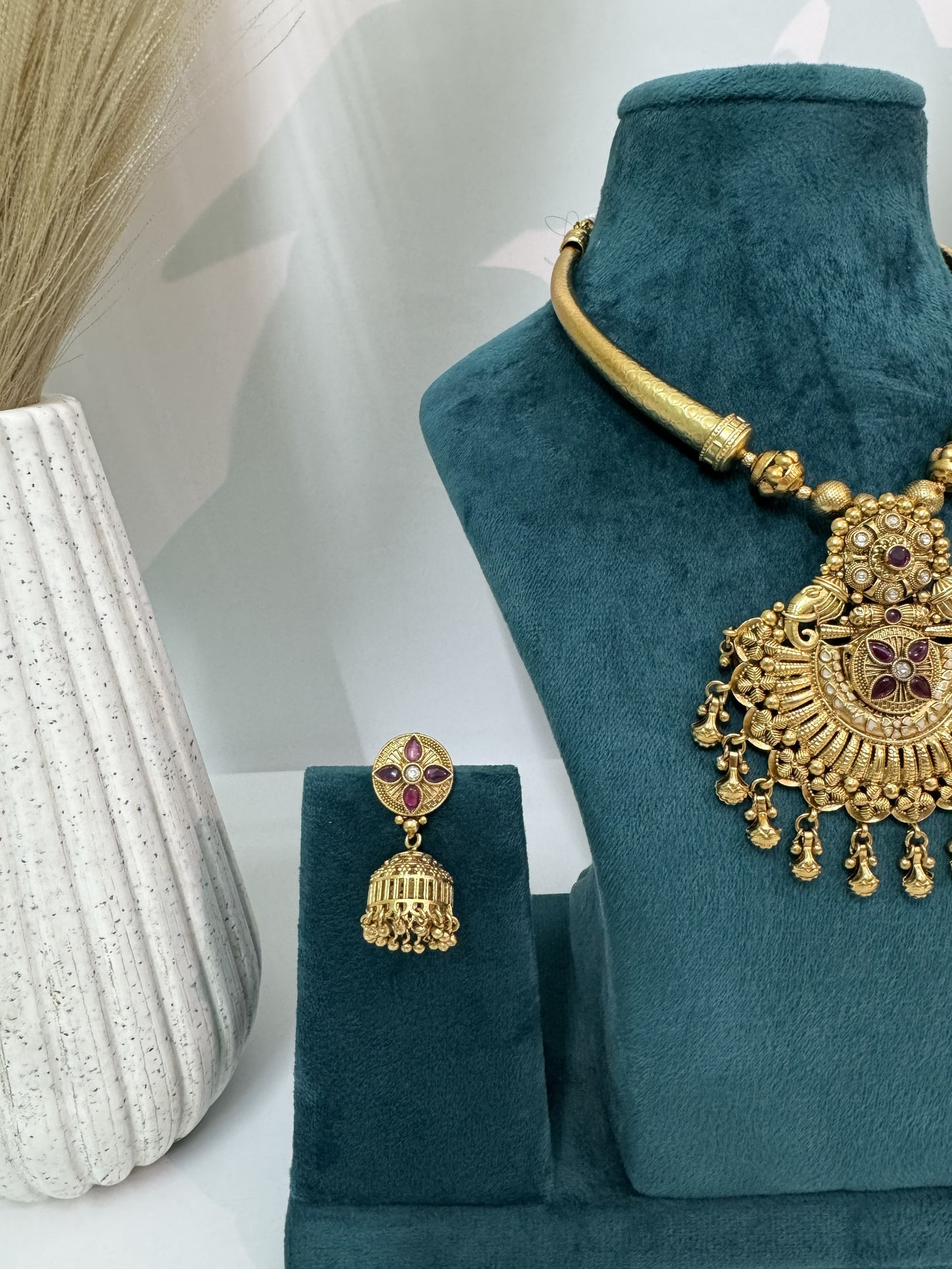 Aurea Surya Heritage Necklace Set