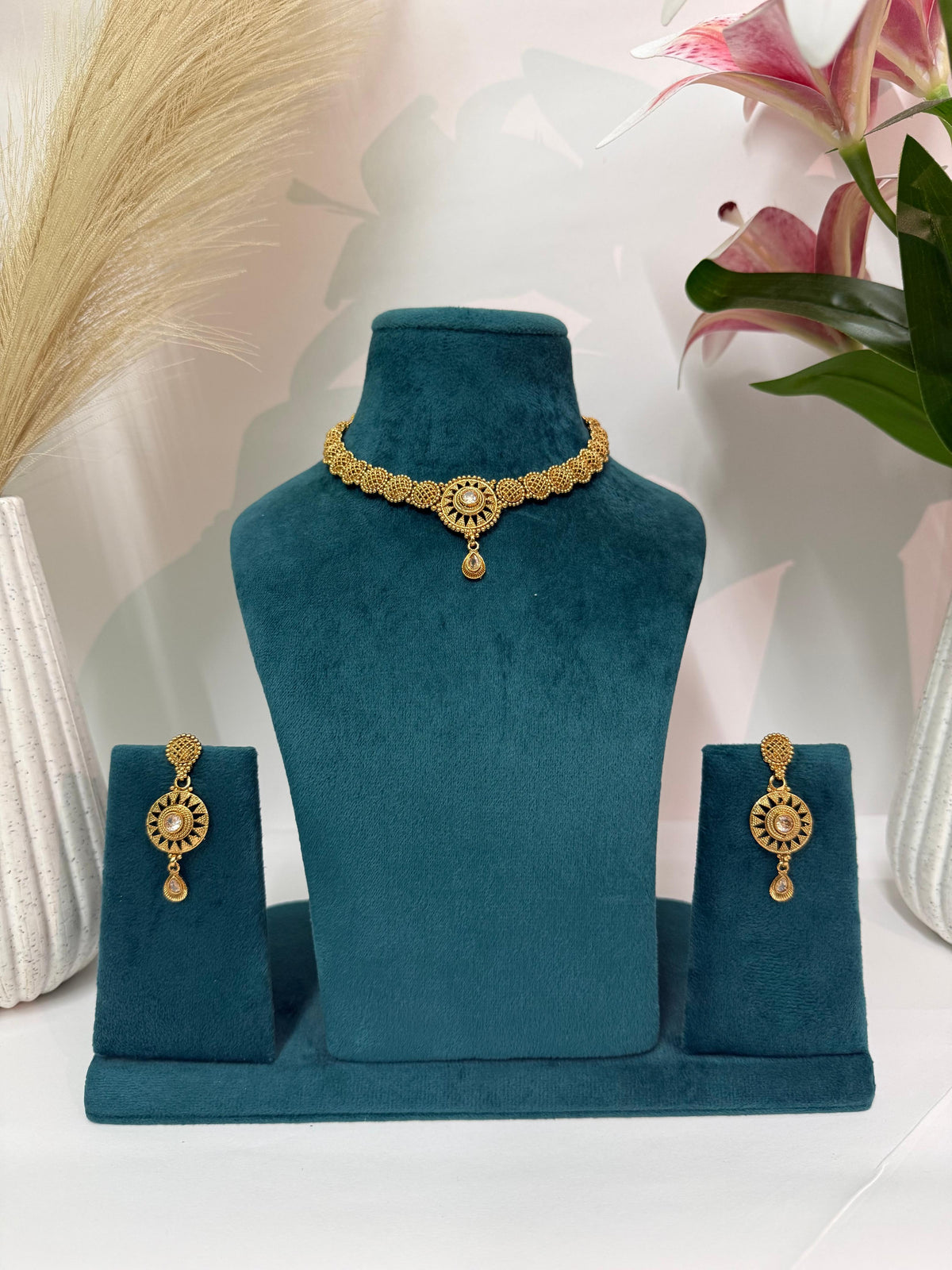 Aurea Royal Pearl Stone Gold-Tone Choker Necklace Set