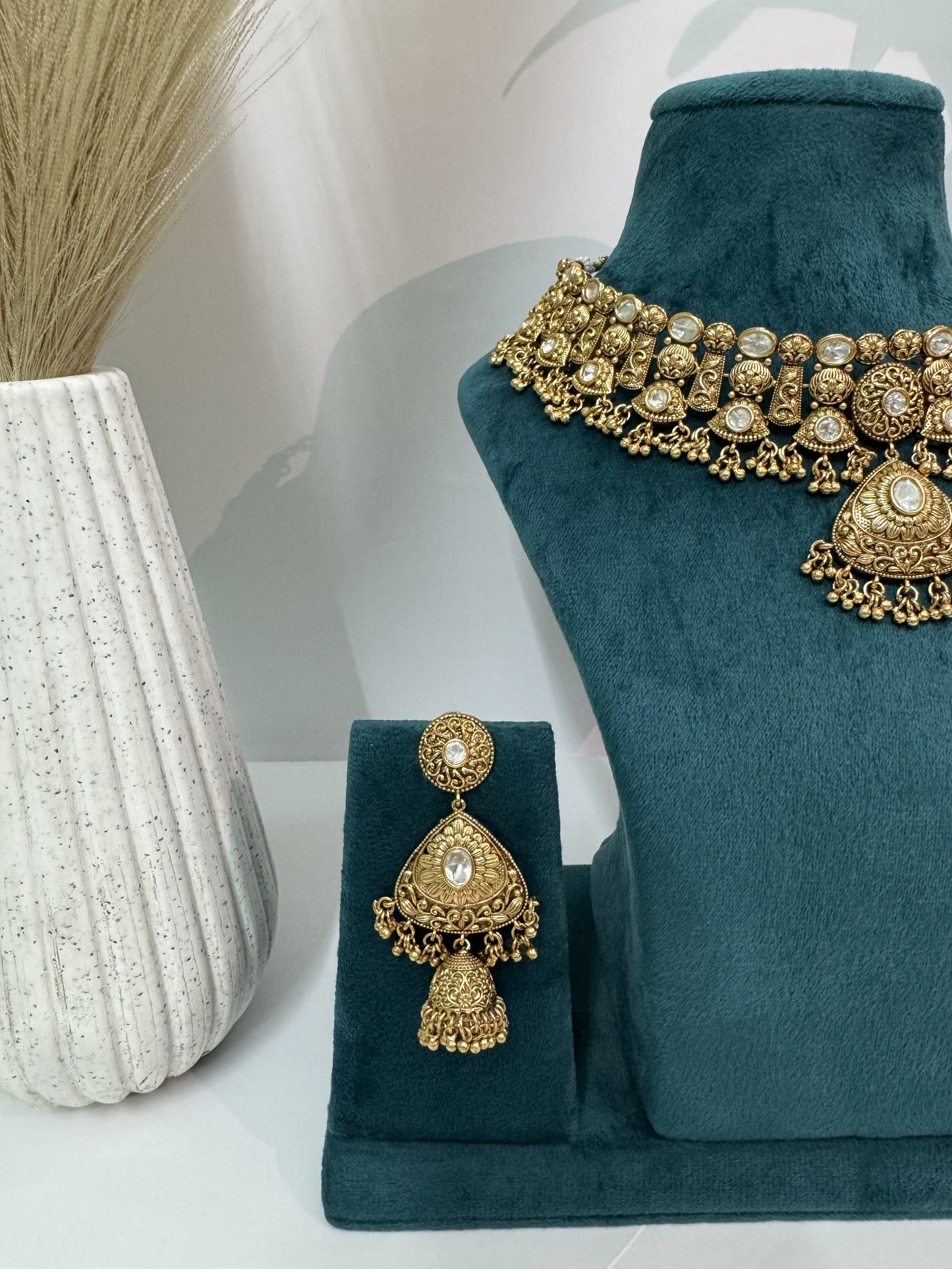 Aurea Noor Mahal Antique Choker