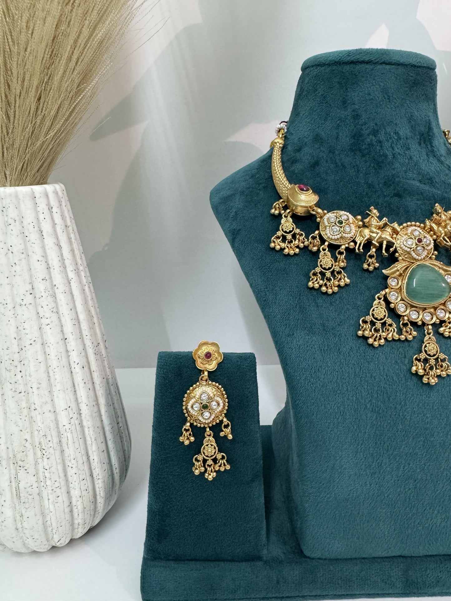 Aurea Emerald Heritage Necklace