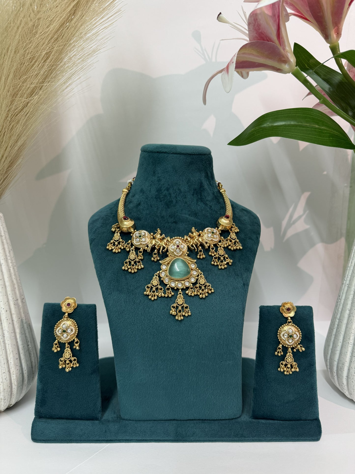 Aurea Emerald Heritage Necklace