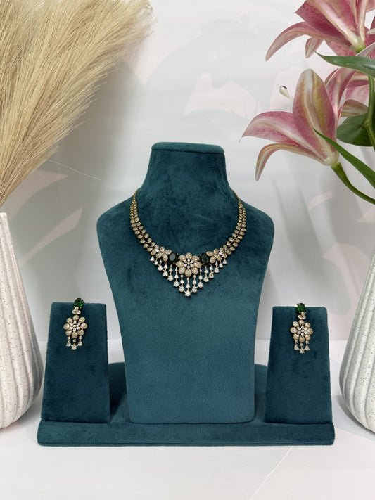 Aurea Emerald Bloom AD Necklace Set