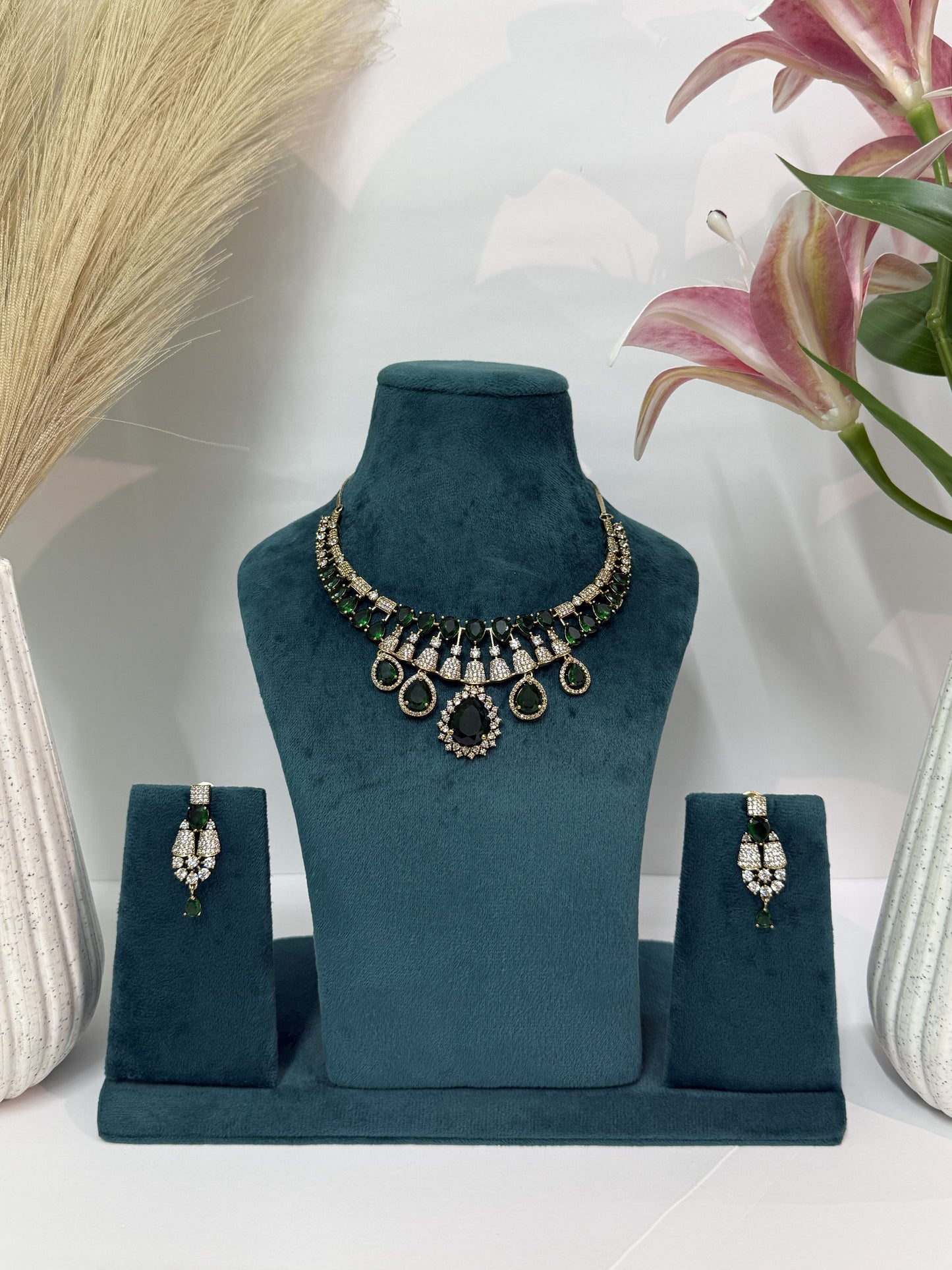 Aurea Emerald Majesty AD Necklace Set